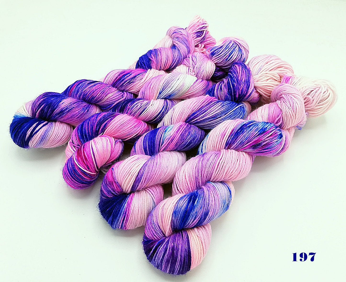 MERINO Sockenwolle 4-fach 75 Wolle, 25 Polyamid 100 g Nr.197