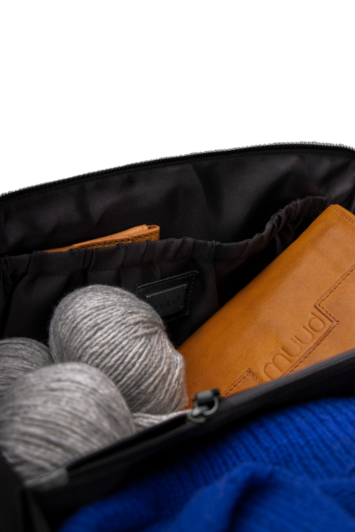 MUUD Cleo Midi – Projekttasche aus Leder | Black