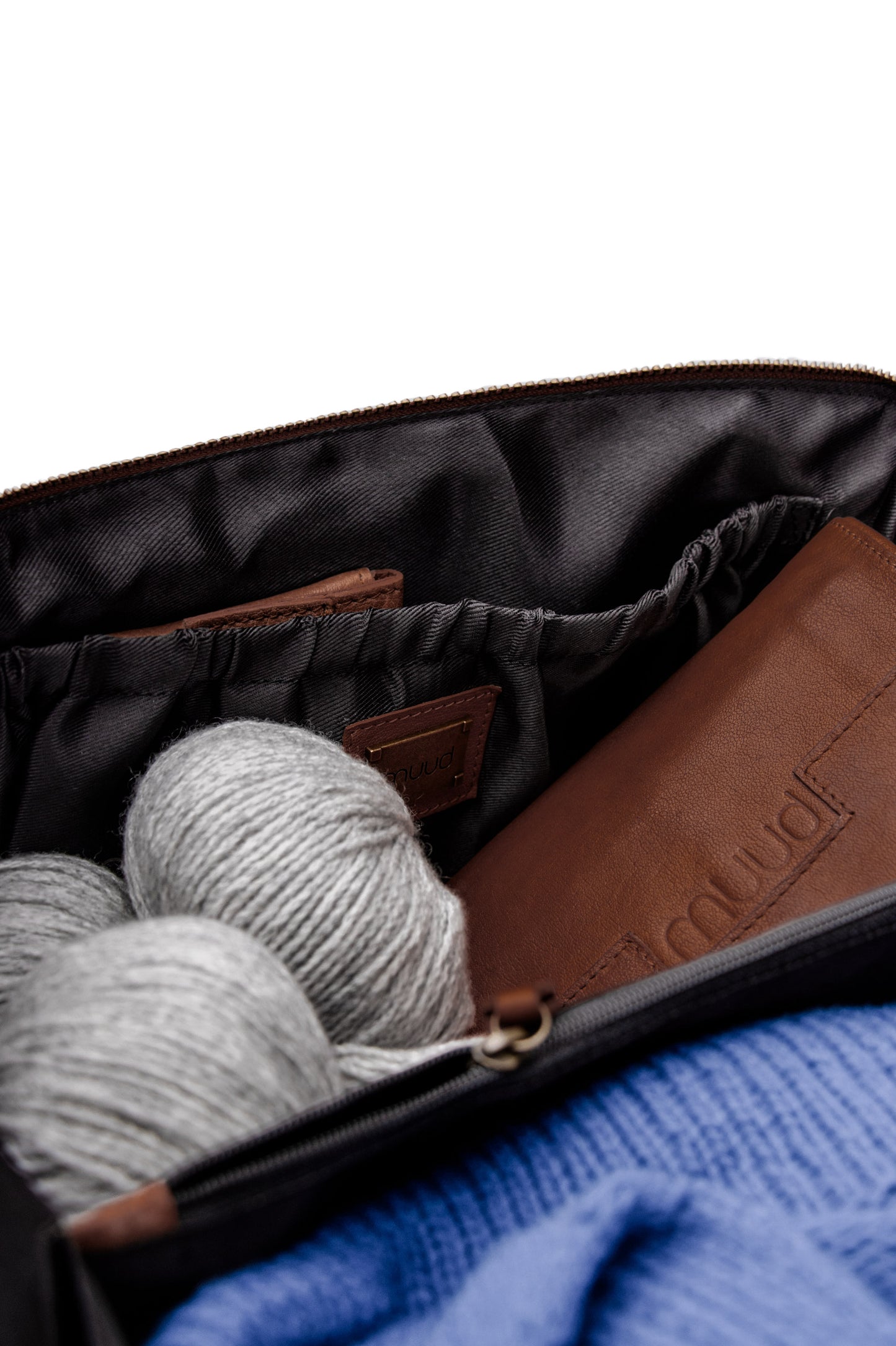 MUUD Cleo Midi – Projekttasche aus Leder | Rich Brown