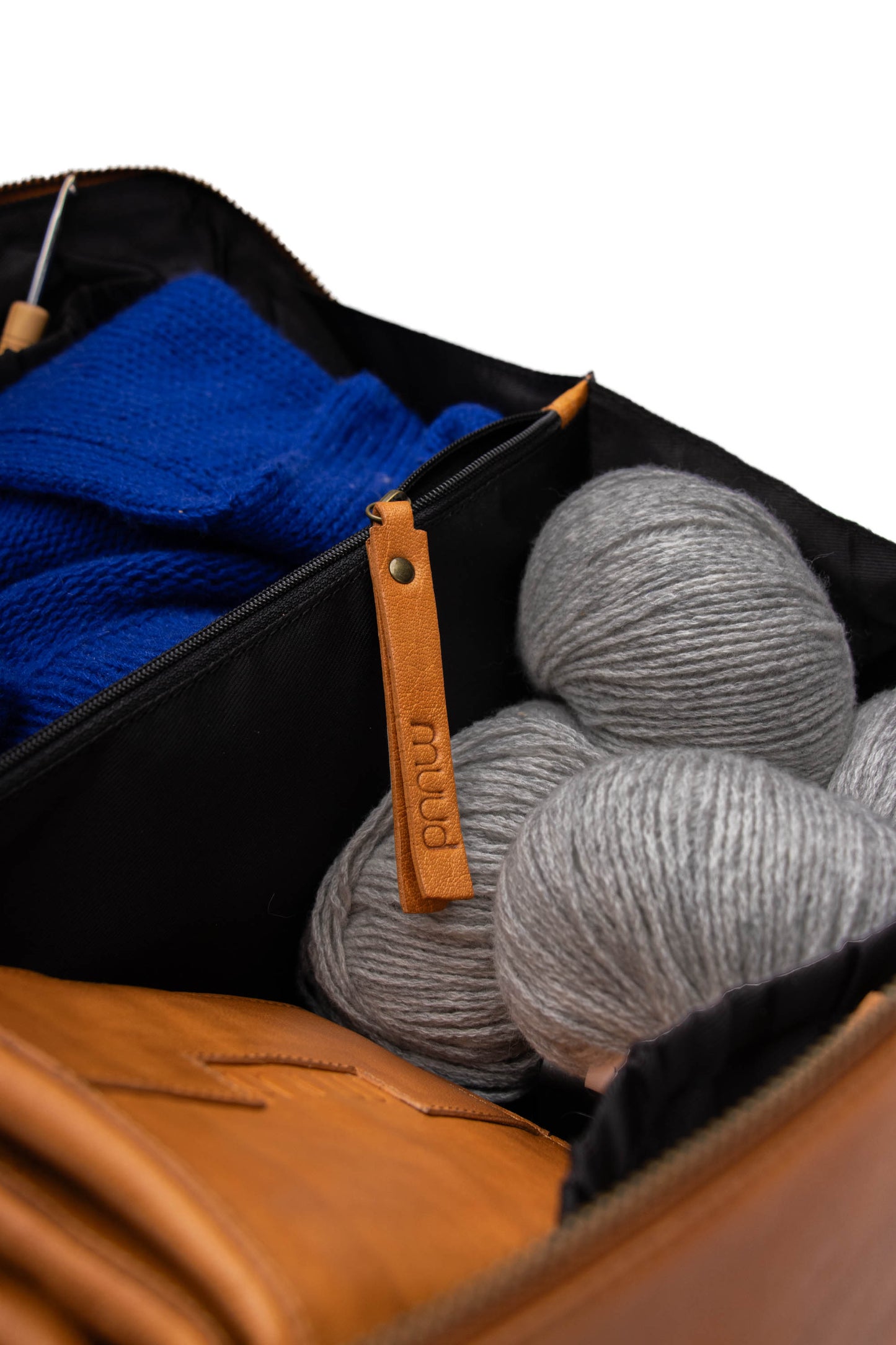 MUUD Cleo Midi – Projekttasche aus Leder | Whisky
