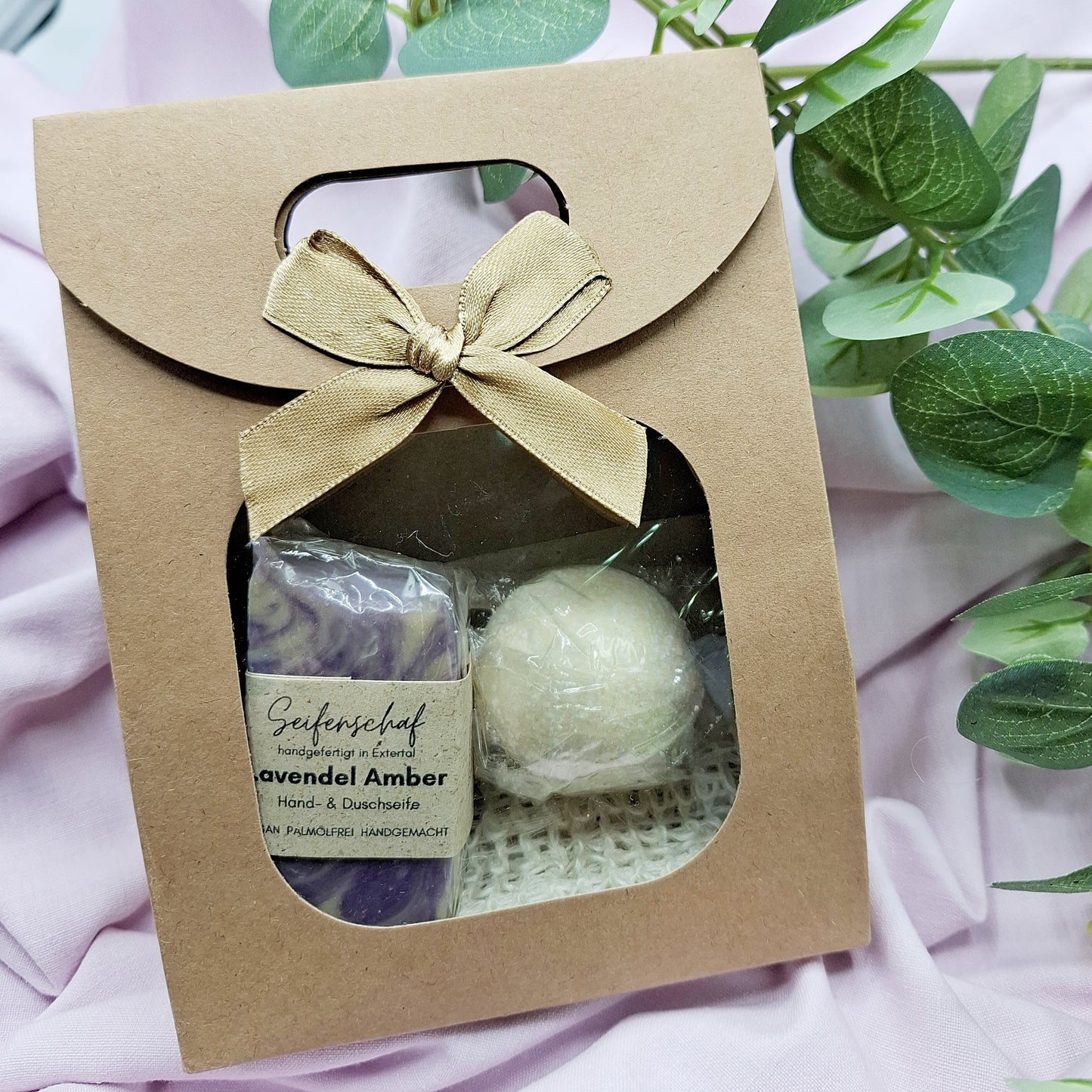 Geschenkset „Lavendel Amber“ – entspannende Pflege & Badezeit liebevoll verpackt