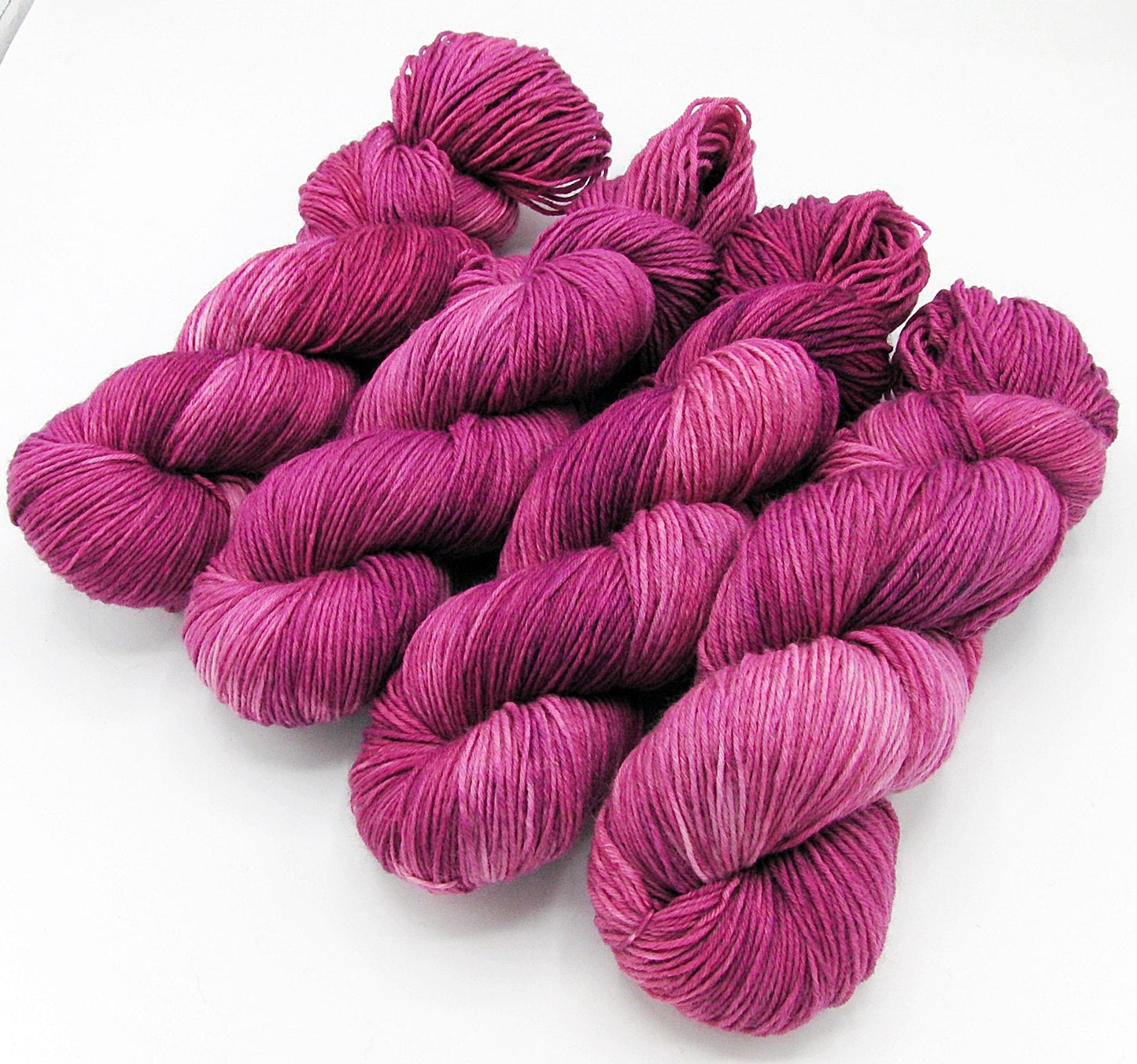Sockenwolle 6-fach  handgefärbt 75  Wolle, 25 Polyamid 150 g   Nr.110