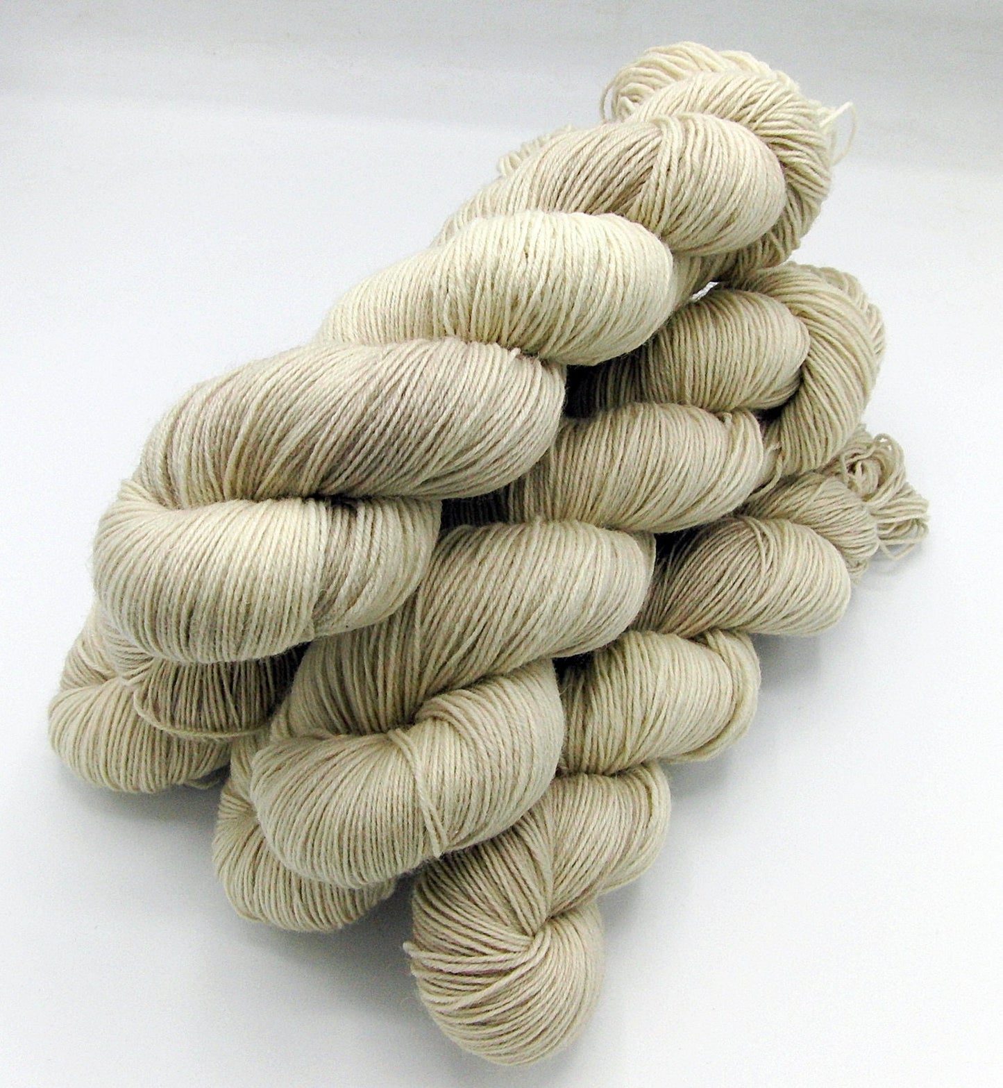 Sockenwolle  handgefärbt 75  Wolle, 25 Polyamid 100 g "SAND"