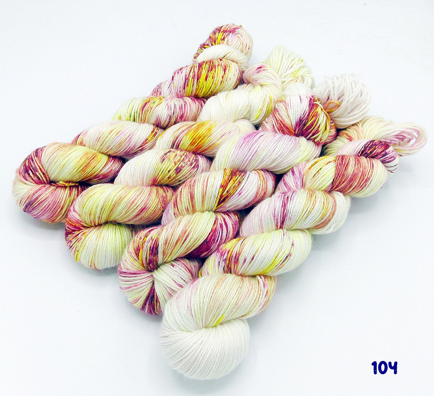 MERINO - BAMBUS Sockenwolle  60 Wolle, 25 Viskose, 15 Polyamid 100 g   Nr. 104