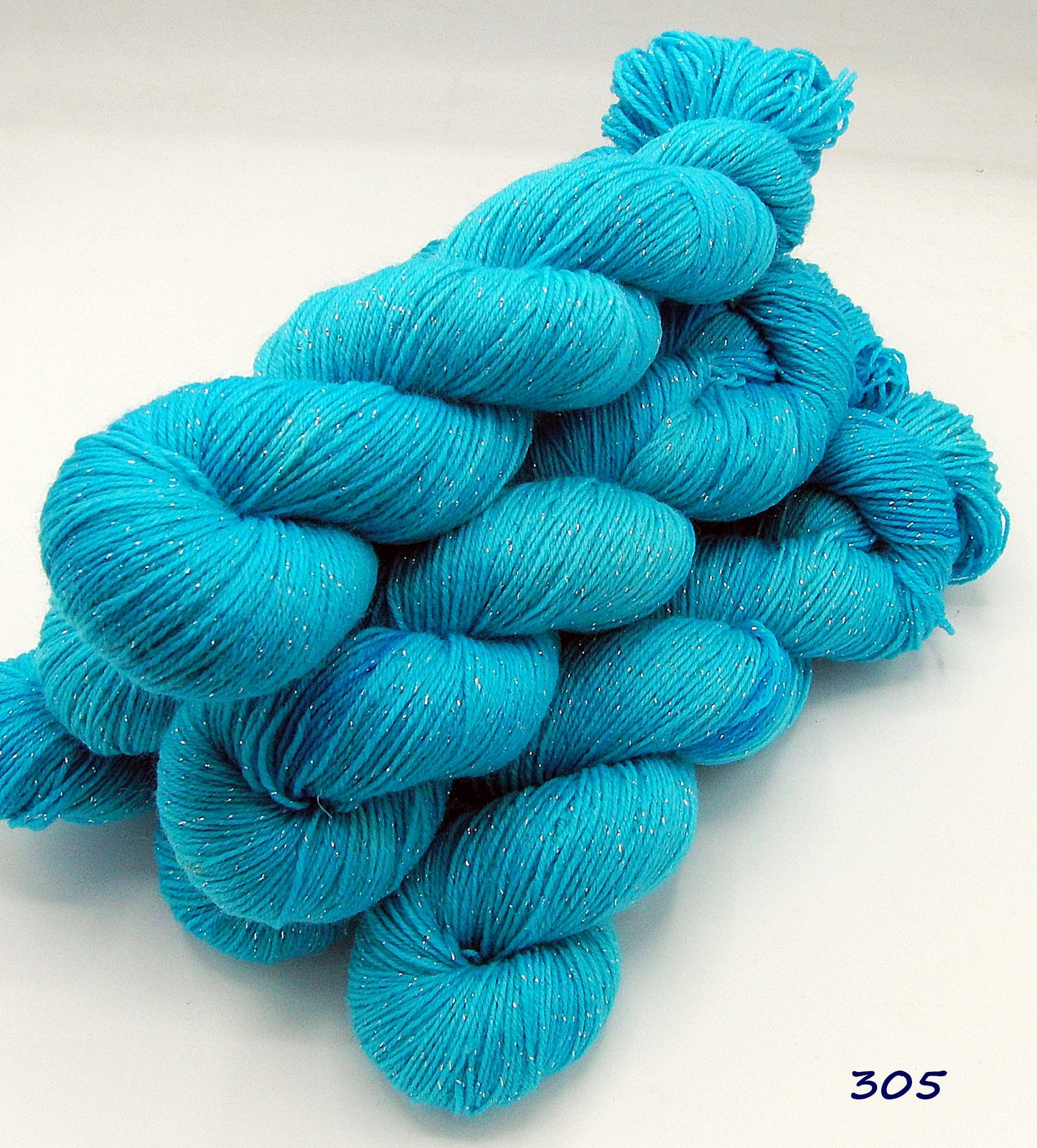 Sockenwolle *Glitzer* handgefärbt  71 Wolle, 24 Polyamid  5 Polyester  100 g   Nr. 305