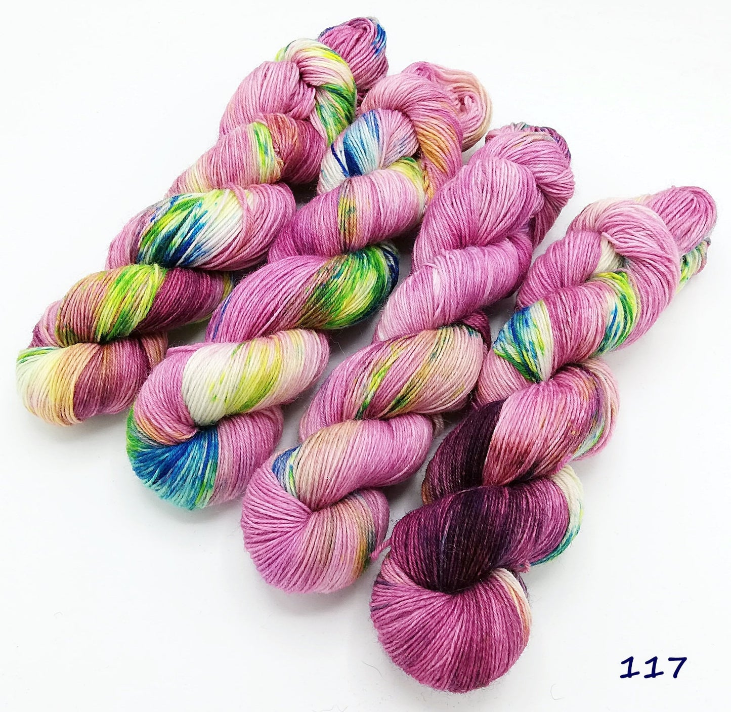 Sockenwolle COZY handgefärbt 75  Wolle, 25 Polyamid 100 g   Nr.117