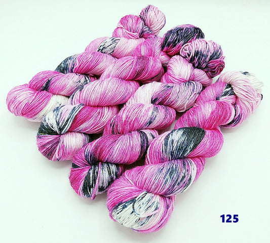 MERINO - BAMBUS Sockenwolle  60 Wolle, 25 Viskose, 15 Polyamid 100 g   Nr. 125