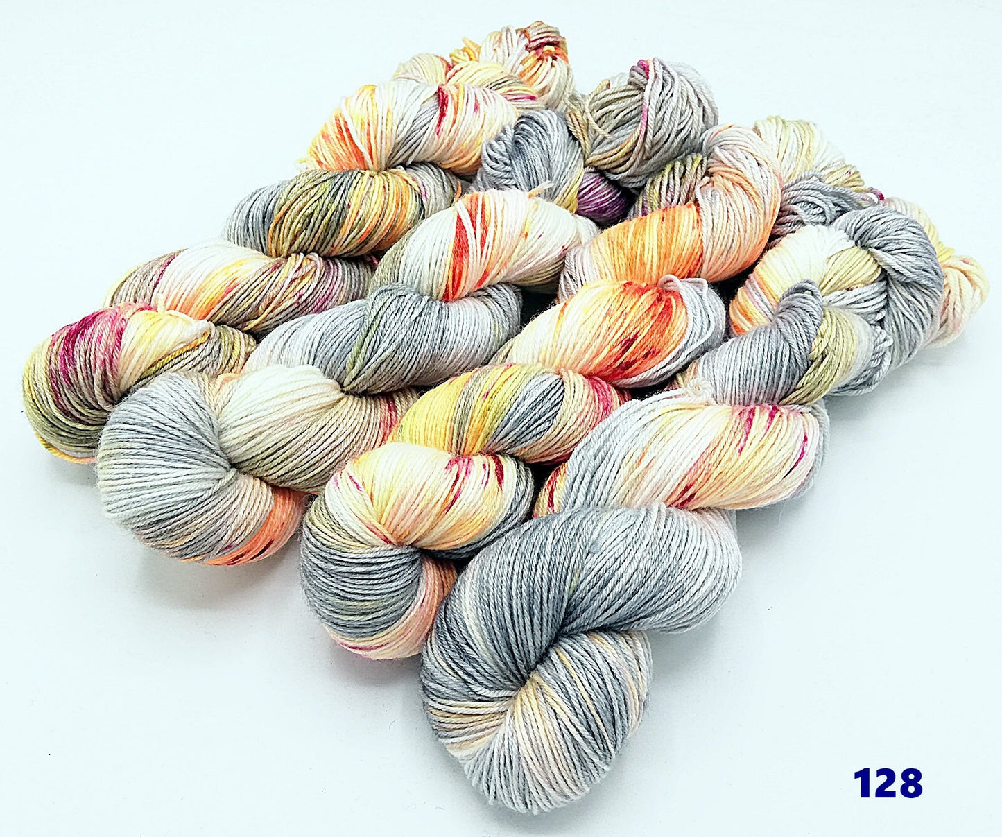 MERINO - BAMBUS Sockenwolle  60 Wolle, 25 Viskose, 15 Polyamid 100 g   Nr. 128