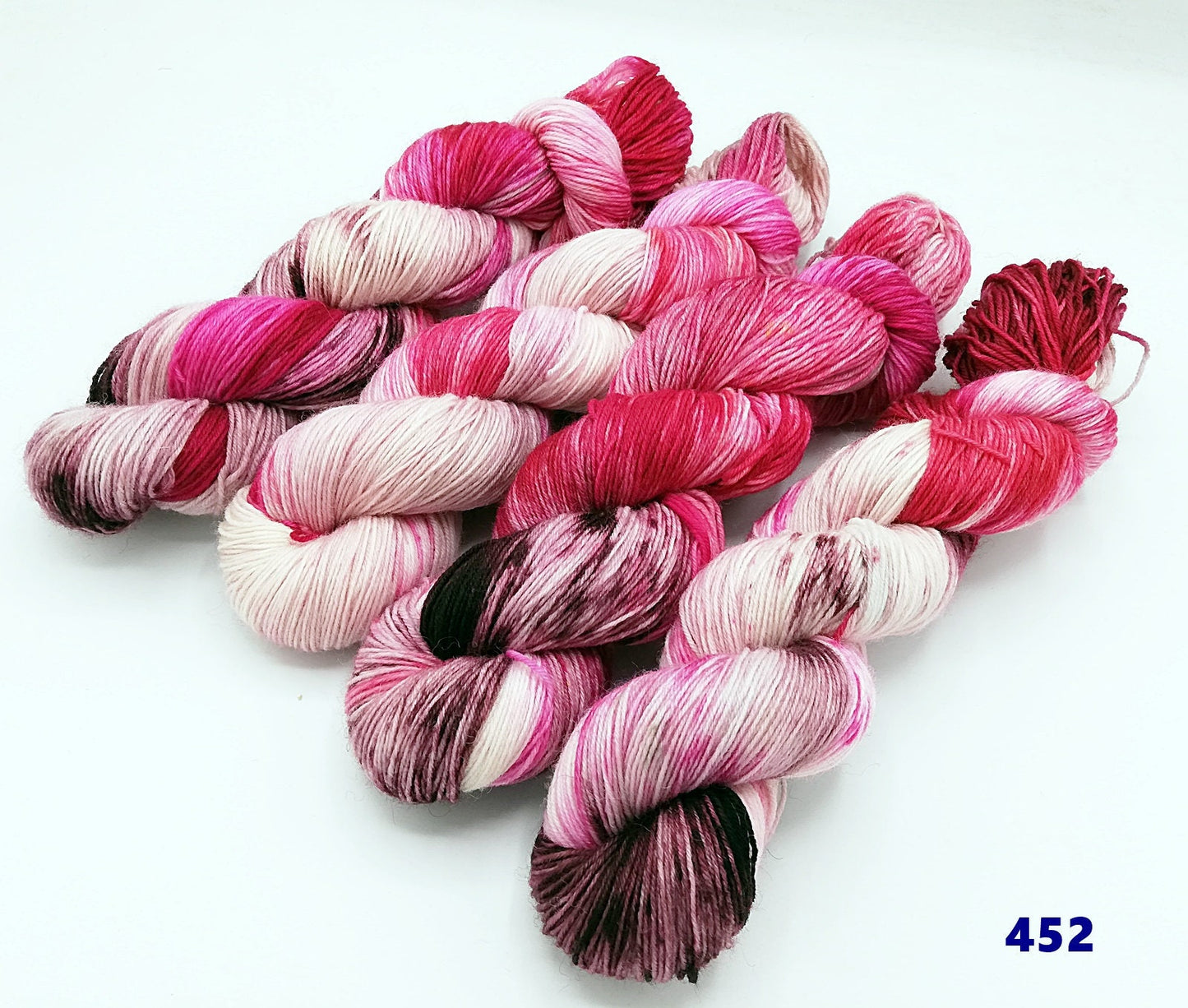 Sockenwolle COZY handgefärbt 75  Wolle, 25 Polyamid 100 g   Nr. 452